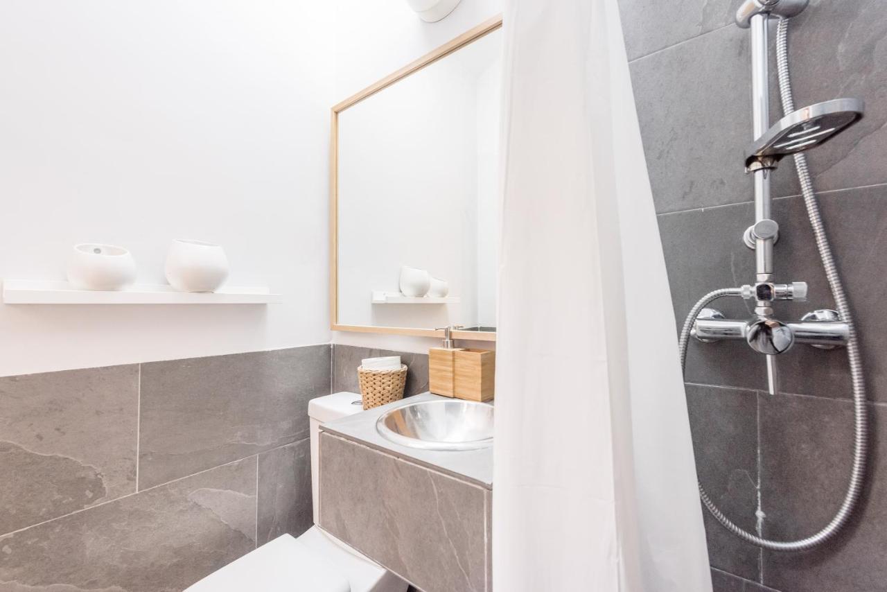 Bohemian 2Bedroom Attic In Lavapies Madrid Ngoại thất bức ảnh